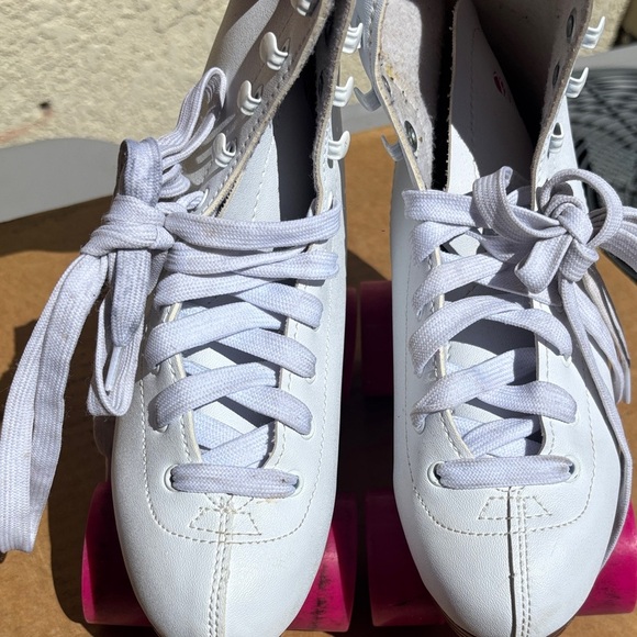 ChicagoSkates White Roller Skates with Pink Wheels size 5 - Picture 4 of 7